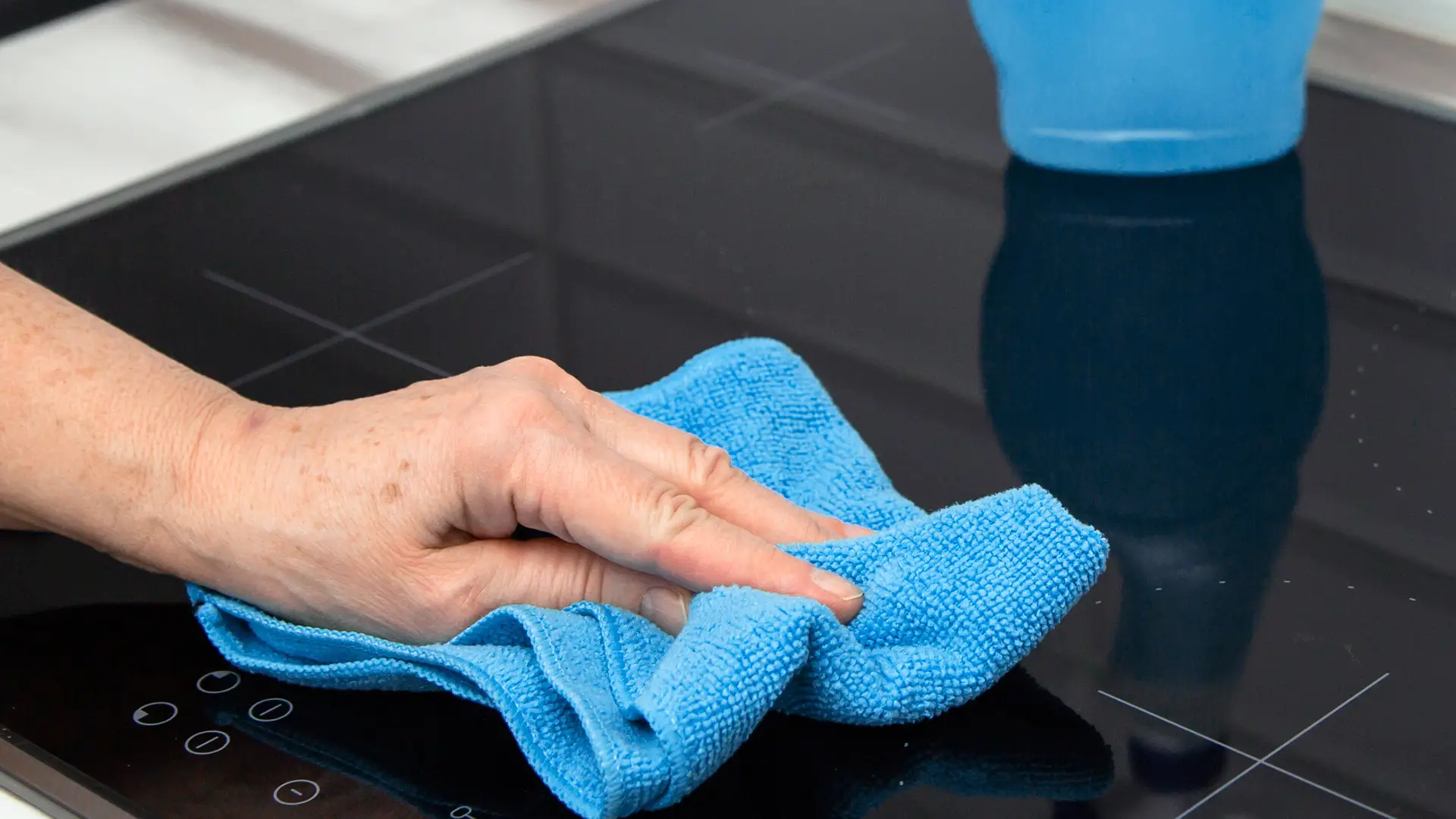 How to Clean an Induction Hob