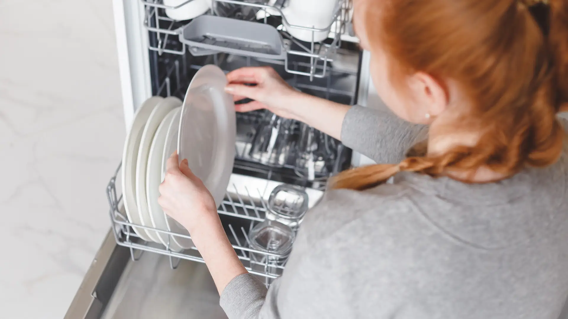 Discover which dishwasher cycles save the most energy. Learn how Eco and Auto modes reduce costs while keeping your dishes spotless.