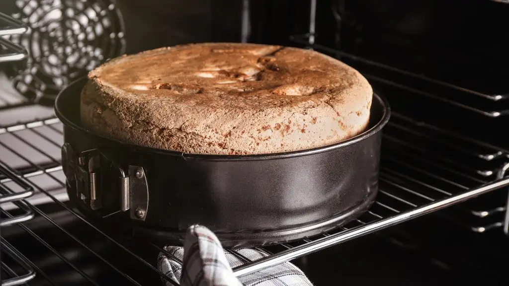 How to Bake an Even Cake in a Fan Oven